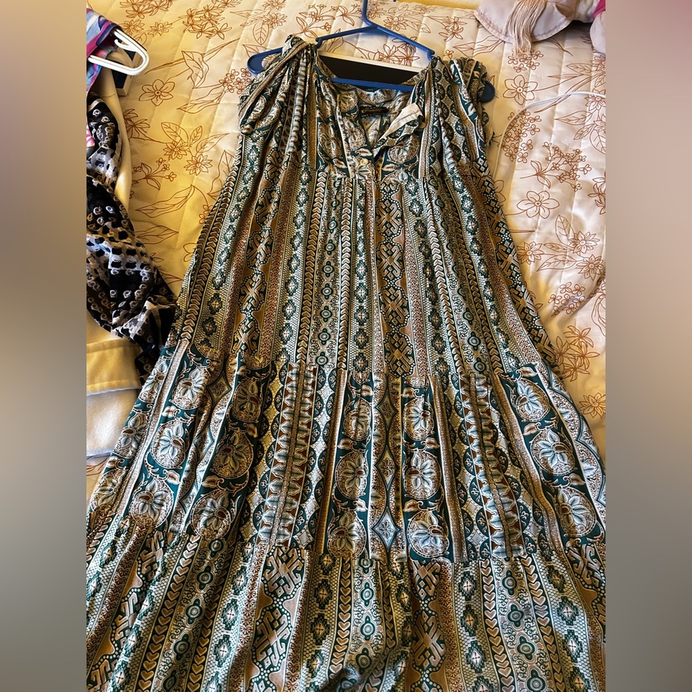 Chic Multicolor Patterned Maxi Dress - image 1